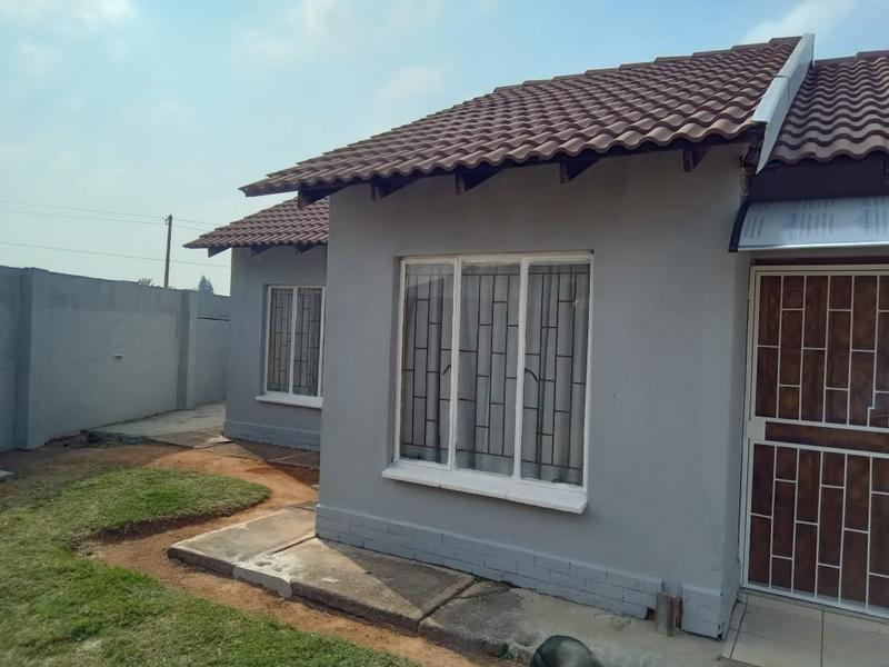 2 Bedroom Property for Sale in Tlhabane West North West